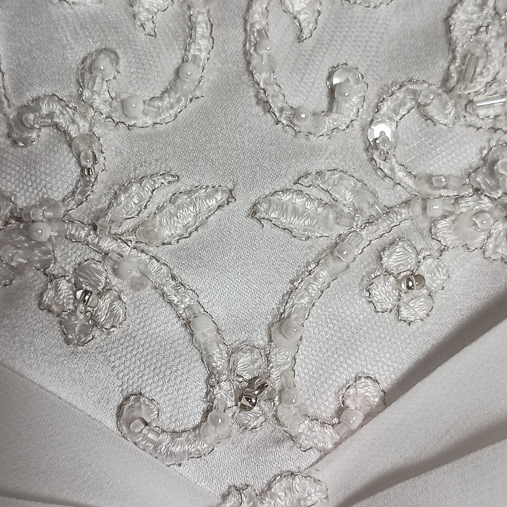 David Bridals White Beaded Embroidered Flower Girl Communion Dress Sz 5 - Picture 4 of 13